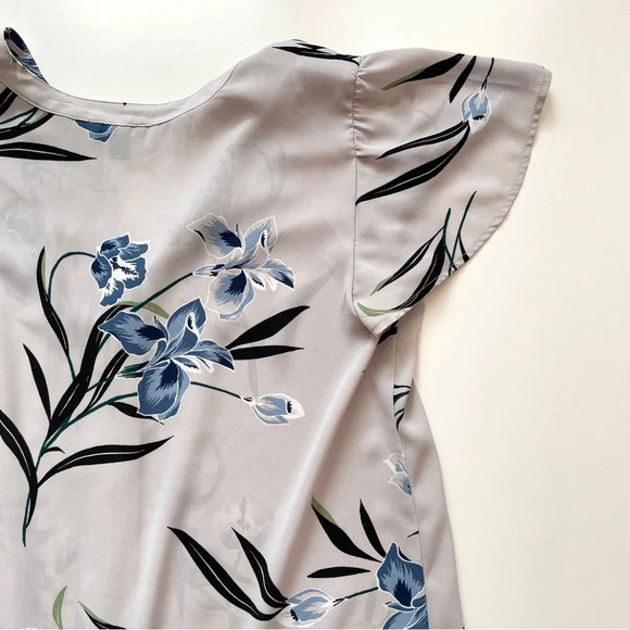 Ann Taylor Factory Floral Short-Sleeve Flowy Blouse Size XS - Picture 11 of 11